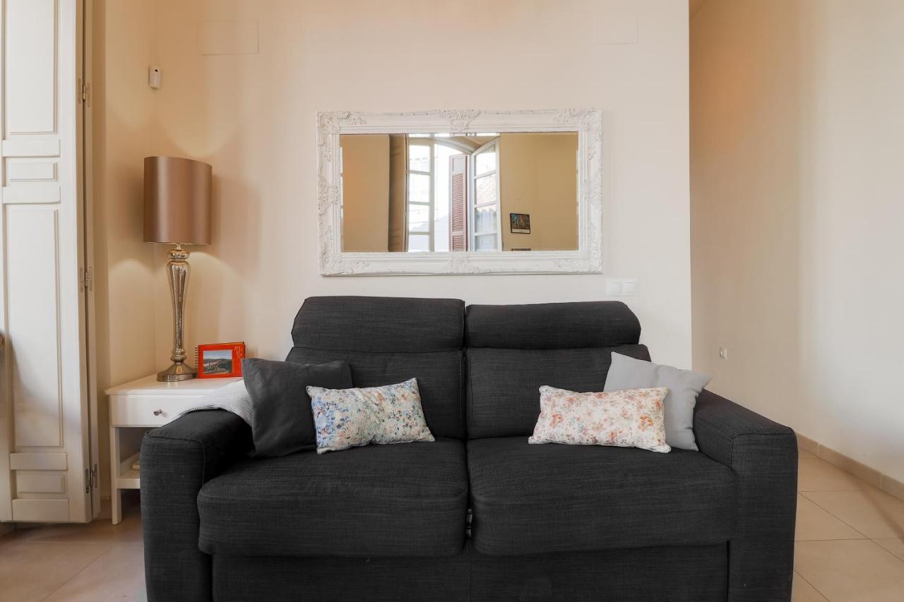 Flat 2 Bedrooms In The City Center Málaga Esterno foto