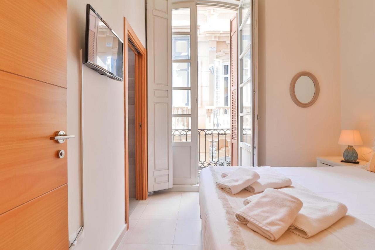 Flat 2 Bedrooms In The City Center Málaga Esterno foto